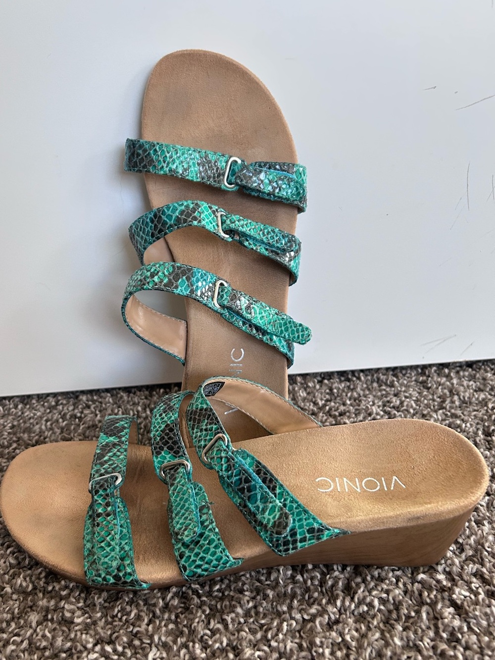Vionic Teal Snake-Print Women's Sandals adjustable straps 9 - Picture 3 of 7